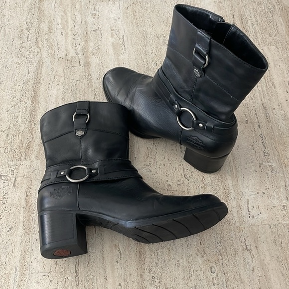 HARLEY DAVIDSON Black Leather Mid-Calf Biker Boot Size 7.5 Strap Buckle 2" Heel - Picture 14 of 15